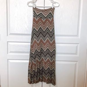 Wet Seal | Gray, Red, and Black chevron maxi skirt